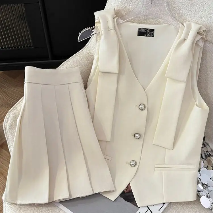 

Womens Two Peice Sets Summer New High-end Advanced Designed Chic Niche Elegant Style Temperature Bow Vest and Pleated Skirt