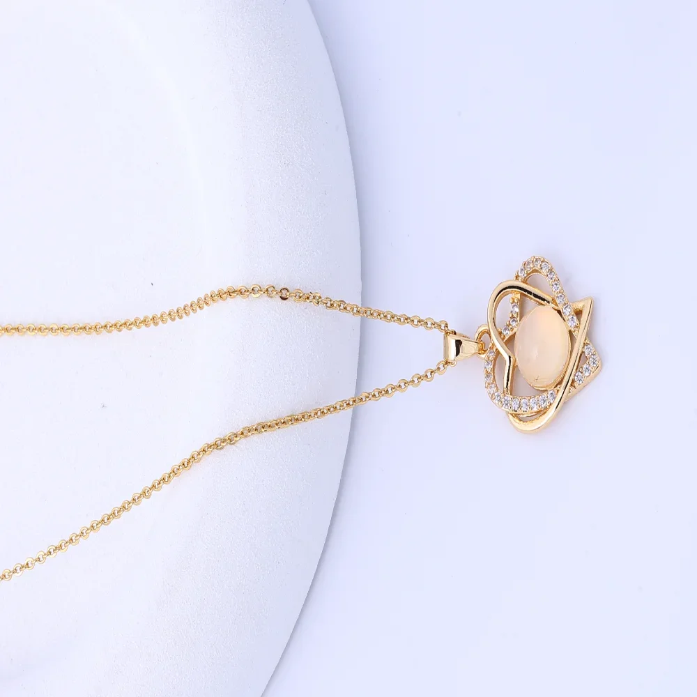 قلادة جميلة للنساء - قلادة لؤلؤ الحب على الطراز الأوروبي والأمريكي مع قلادة مرصعة بالألماس، سلسلة الترقوة، الأداء #1