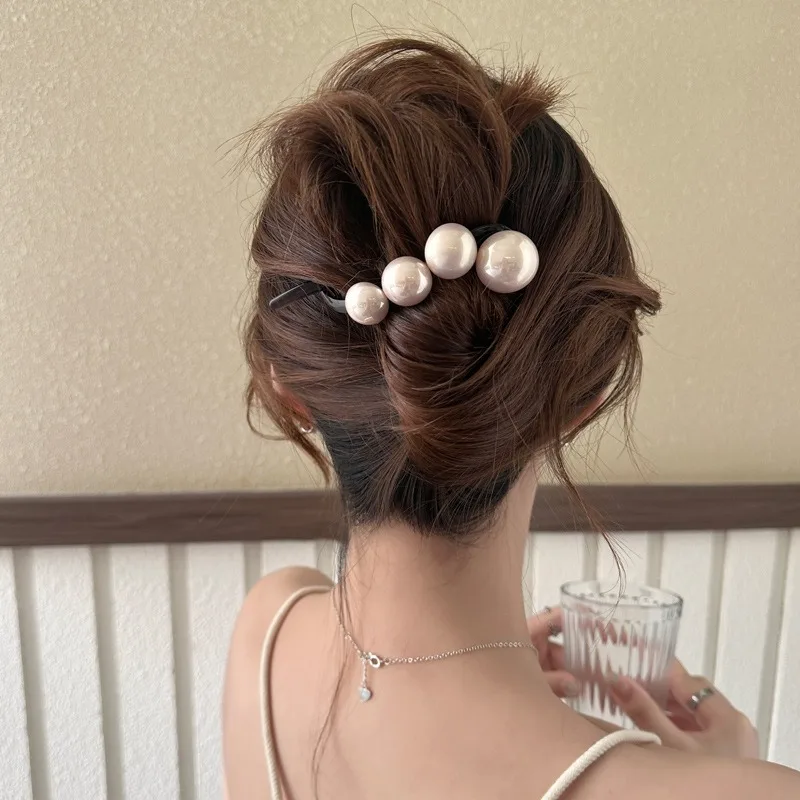 Fermaglio per capelli lisci con perle da 2 pezzi nuovi accessori per la testa delle donne di fascia alta grandi Clip a torsione con una parola temperamento a forcina copricapo elegante
