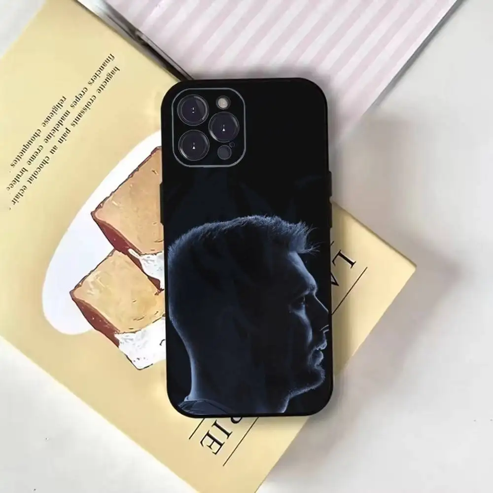 حافظة هاتف Luka Doncic لكرة السلة لهاتف iPhone16,15,14,13,12,11 Plus,Pro Max,XS,X,XR,SE,Mini,8,7,Soft Black Cover