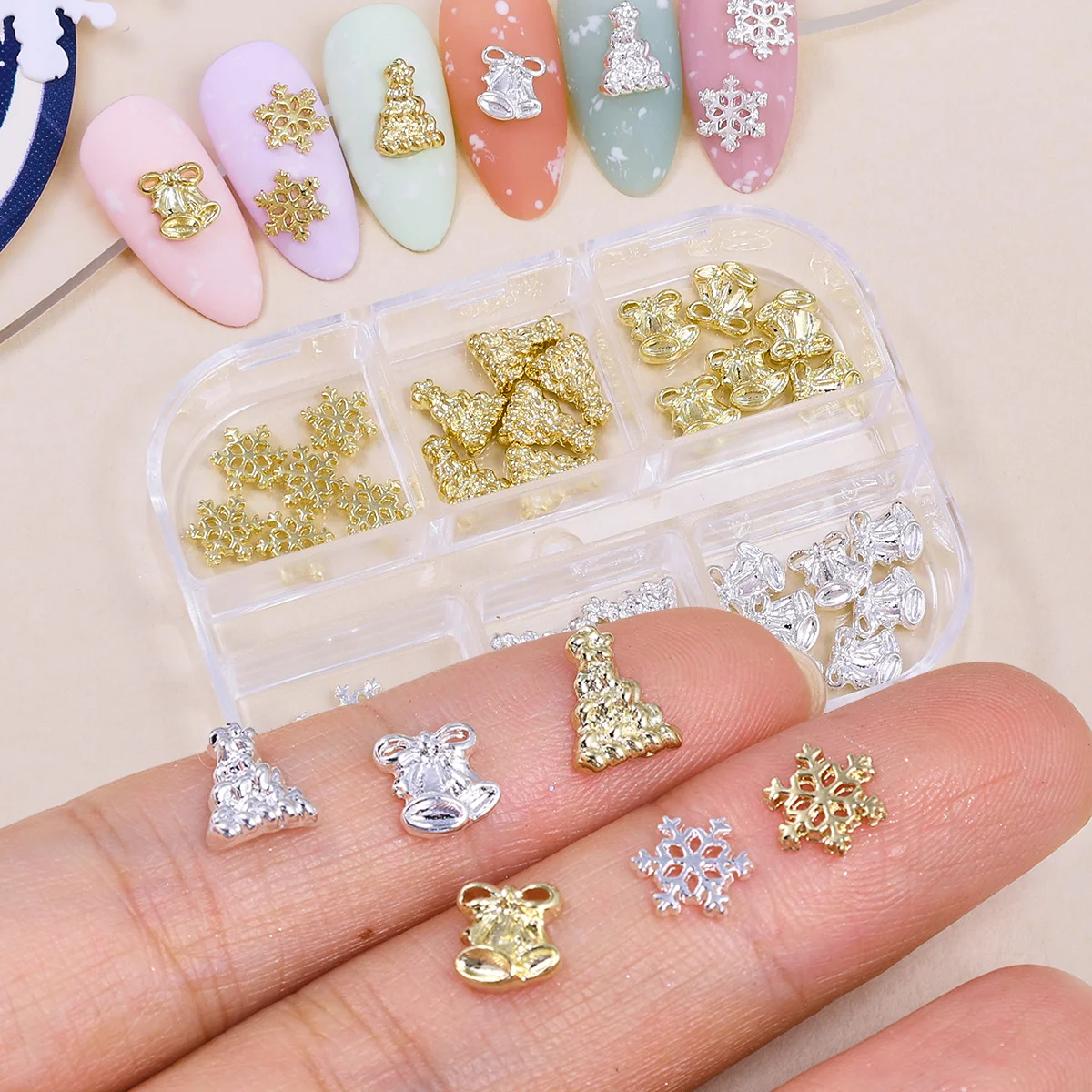6-Gitter Gold Silber Weihnachtsanhänger Nageldekoration Gemischter Weihnachtsbaum Glocke Schneeflocken Schmuck Accessoires Winter Maniküre Metalldesign