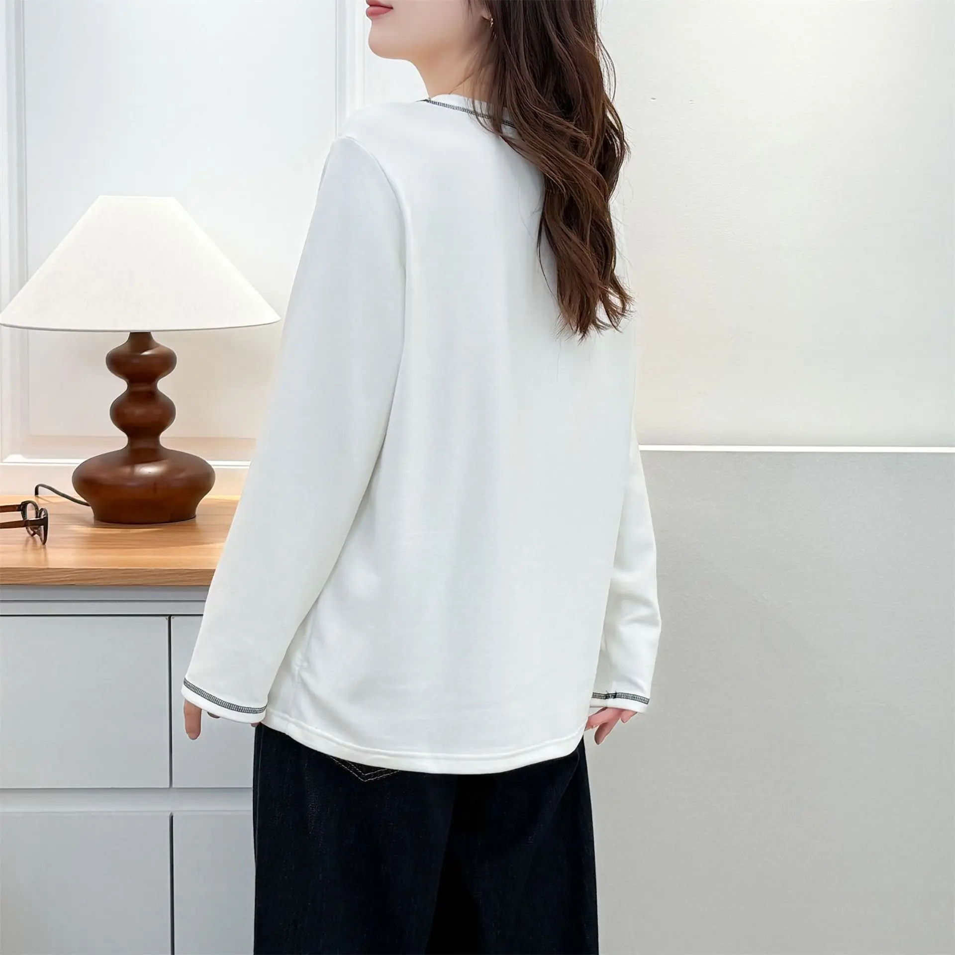 XXXXL موضة حجم كبير تي شيرت المرأة الخريف الشتاء الشباب عادية مطبوعة الكرتون طويلة الأكمام دي المخملية الدافئة القمم 7051 #2