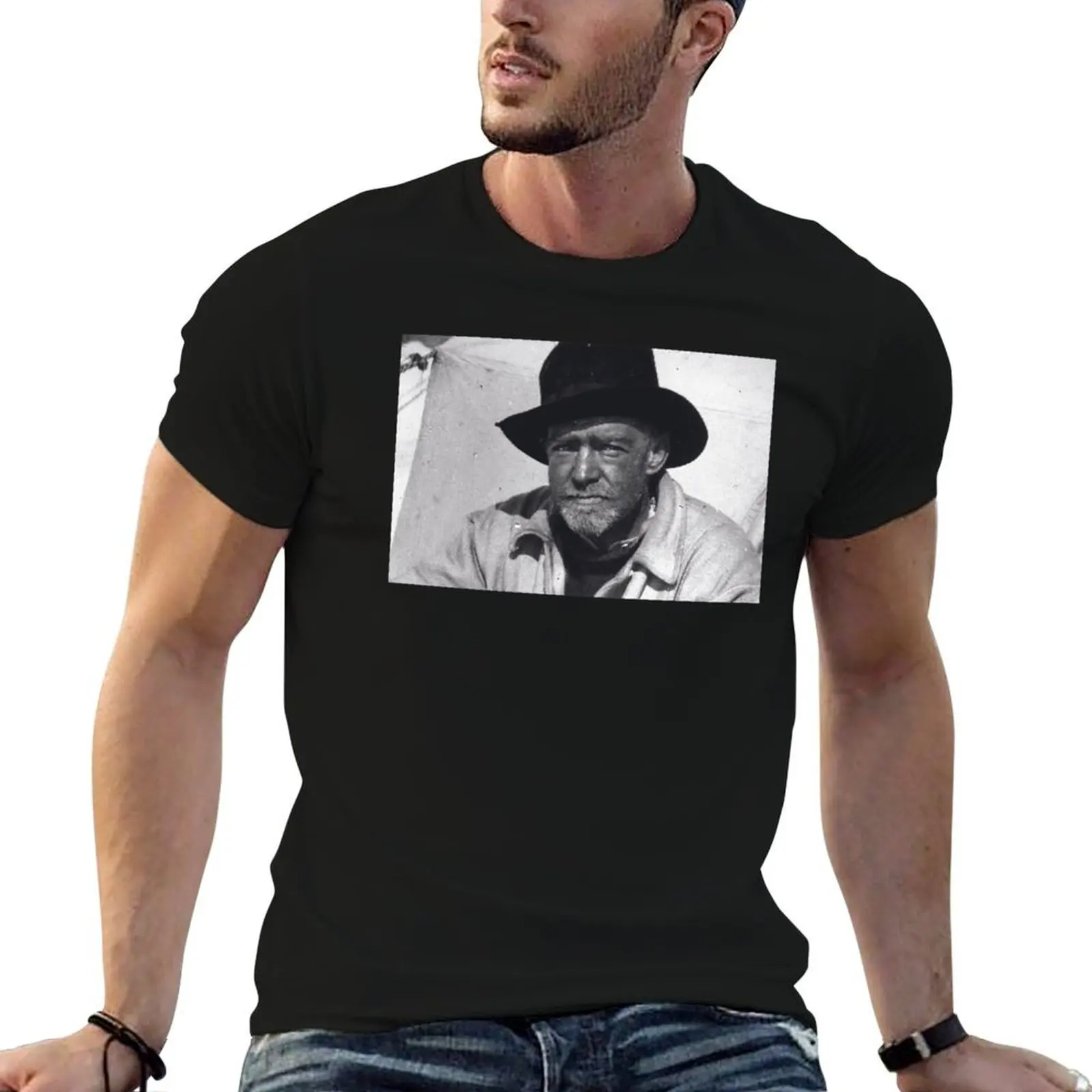 

Antarctic Explorer Ernest Shackleton T-Shirt cotton t shirt pack cotton t shirts high quality T-Shirt