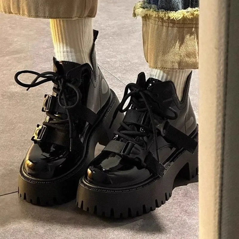 Gothic Punk Women Platform Ankle Boots Patent Leather Chunky Heel Combat Shoes Lace Up Buckle Motorcycle Boots Zapatos De Mujer