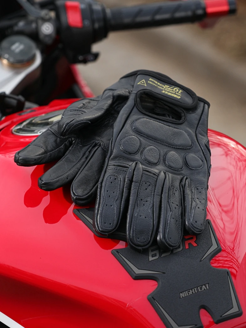 Motorcycle Retro Harley Four Seasons Universal Men's and Women's Knight Motorcycle Riding Leather Touch Screen Shatter-resist...