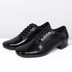 Zapatos de baile latino de tacón bajo de 3CM para hombre, calzado de salón profesional, para Salsa al aire libre, charol, talla grande, color negro, moda clásica