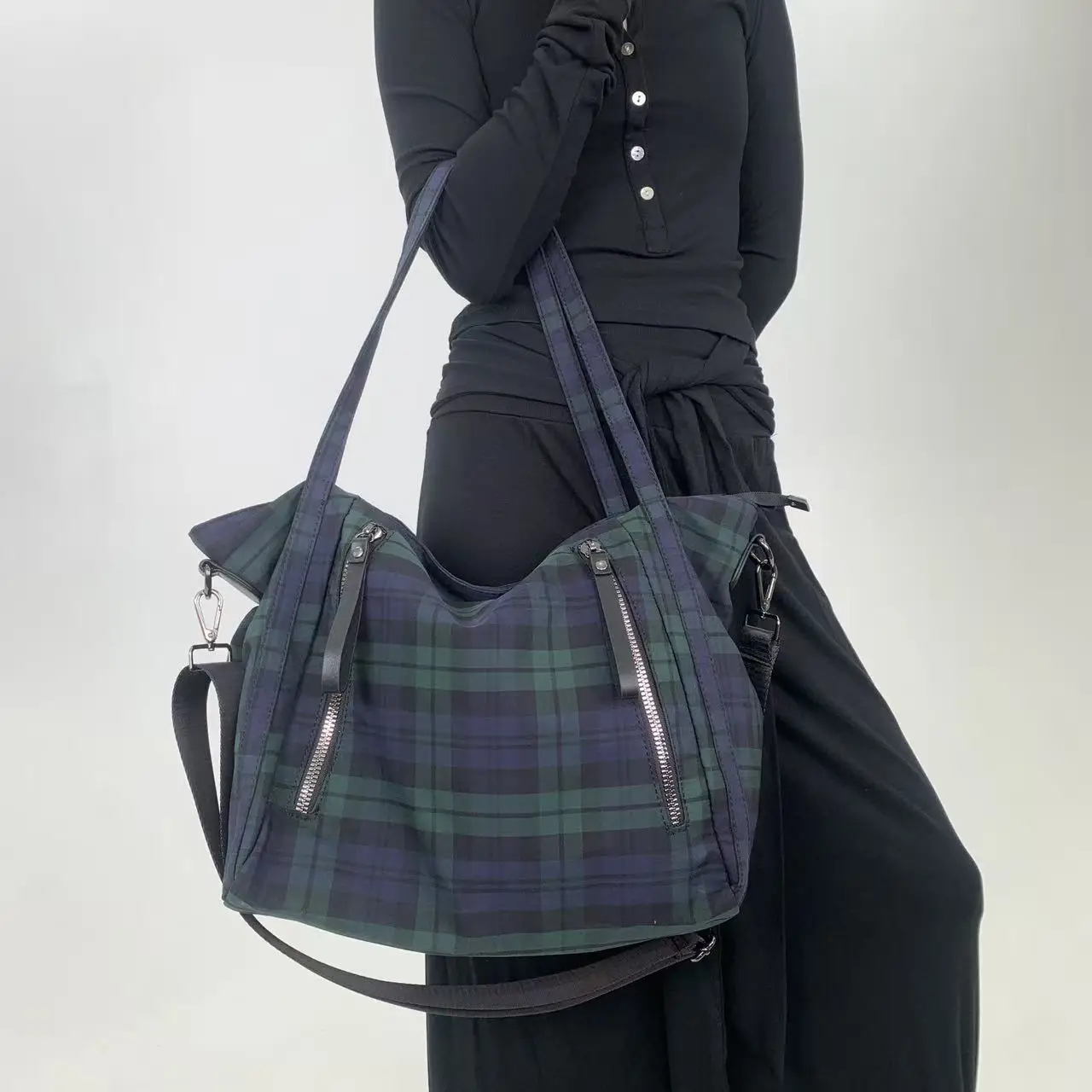 

Женская модная клетчатая сумка через плечо в стиле ретро с множеством карманов и молний, вместительная сумка-кроссбоди.
