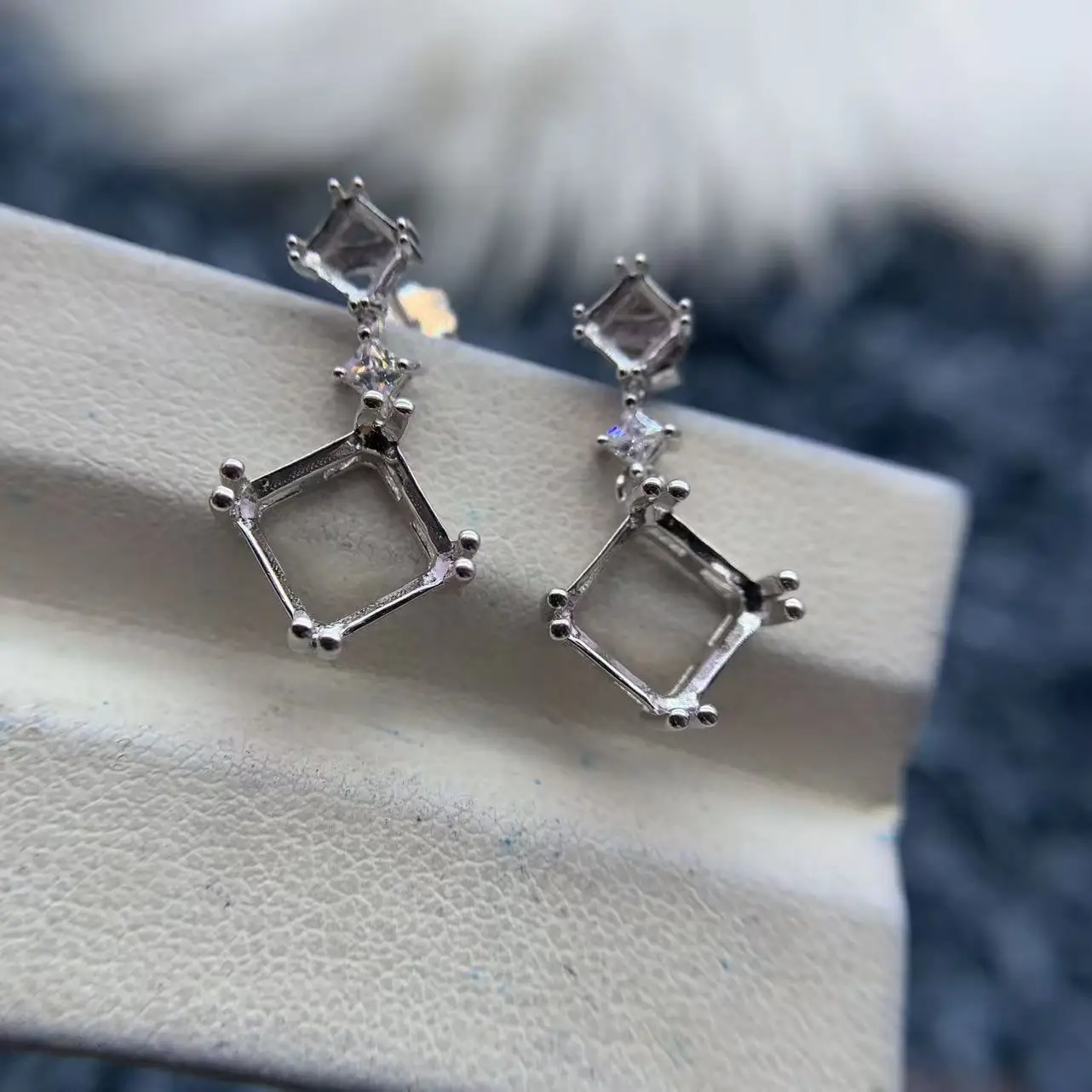 

MeiBaPJ инкрустация квадрат 3*3/8*8 мм серьги S925 стерлингового серебра DIY пустой держатель для женщин ювелирные аксессуары оптом