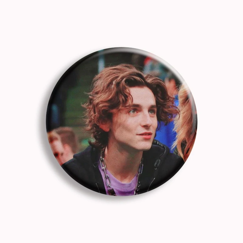 Pin de bouton de photo d'acteur populaire, Timothee Chalamet, broche de star de cinéma célèbre, insigne GérGift, accessoires de sac à dos de renforcement, 58mm