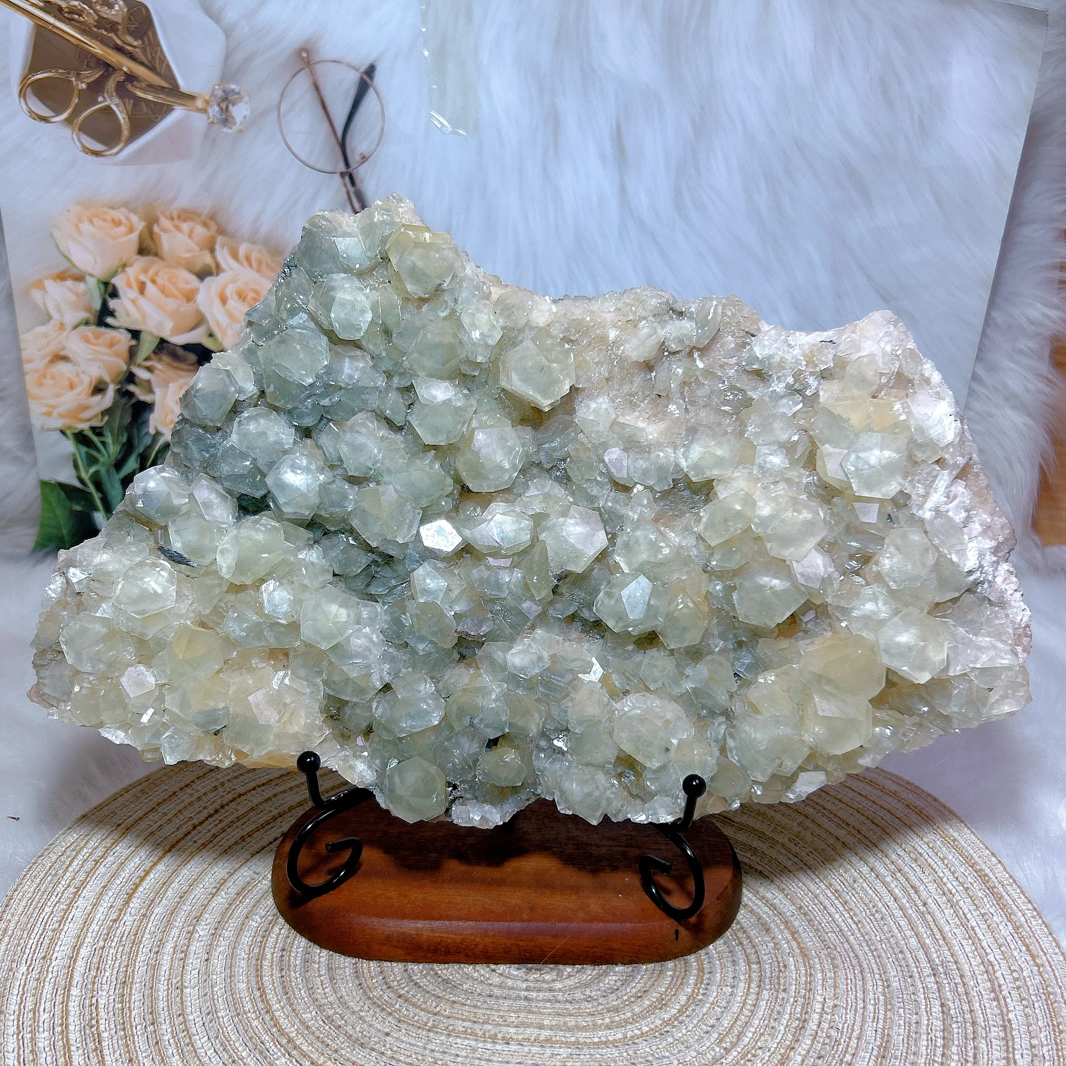 Healing Natural Crystals Diamond Calcite Specimen Rare Raw Stone With UV Light Effect Gemstone Home Decoration Energy Gift