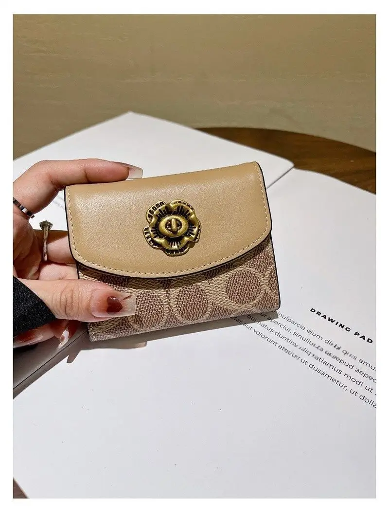 High End Camellia Organ Card Bag Exquisite Zero Wallet Multi Slot Light Luxury Retro Fashion Multi Functional Storage Wallet