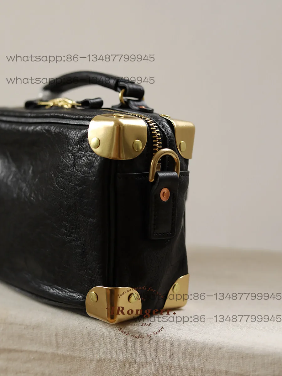 Retro American Handmade Portable Box Bag Head Layer Horse Leather Camera Bag Punk Style Crossbody Rivet Small Square Bag
