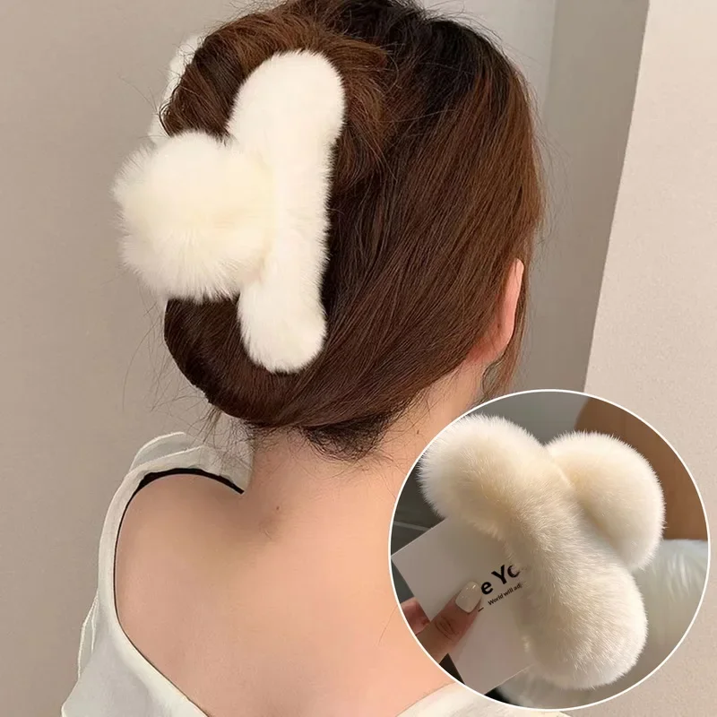 Rabbit Fur Plush Small Crab Clip Square Hair Claw Women Elegant Shark Clip Hairpin Barrettes Ponytail Holder Hair Accessories