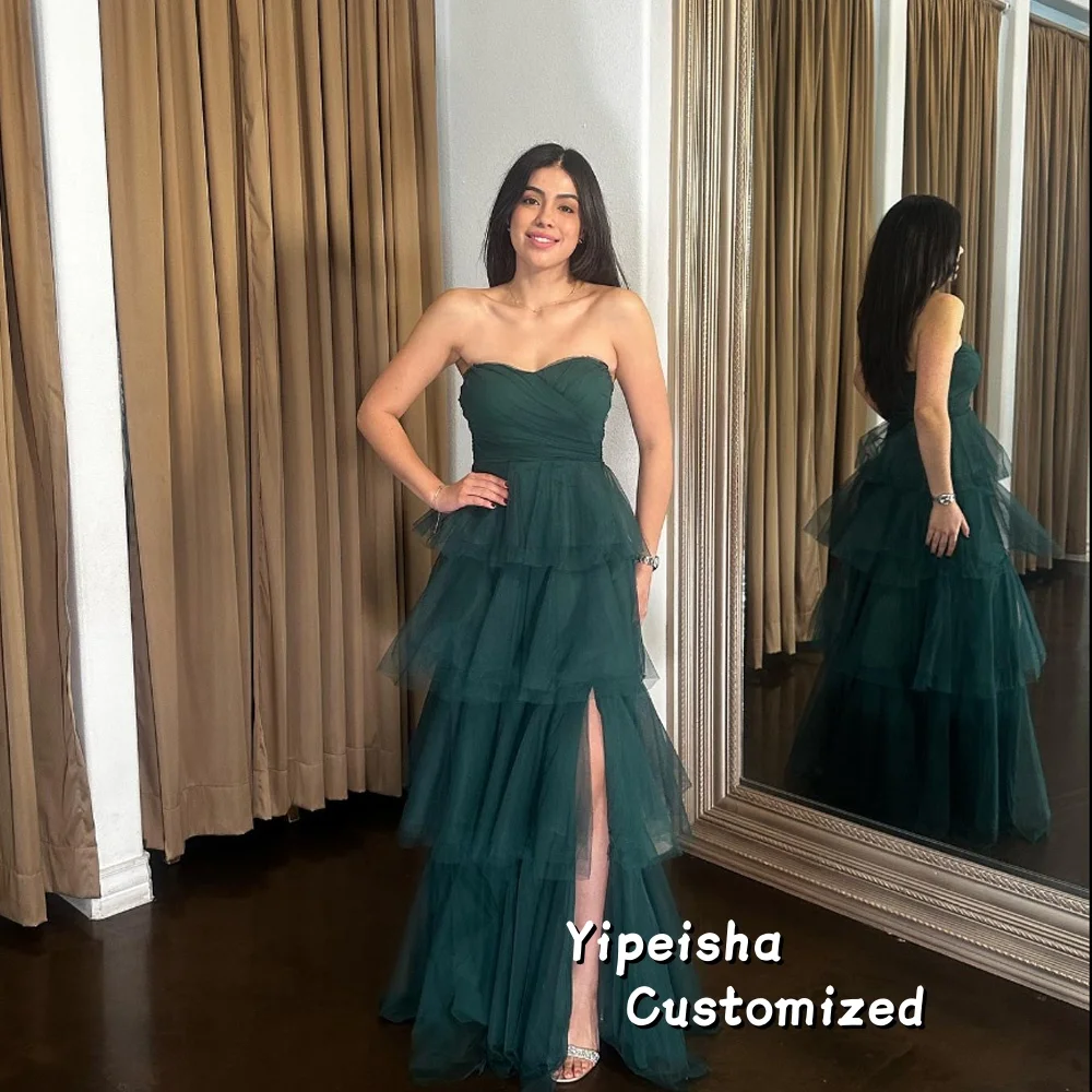 Dunkelgrüne ärmellose Abendkleider aus Tüll mit seitlichem Schlitz, mehrlagiges Ballkleid, elegante Hochzeits- und Partykleider nach Maß