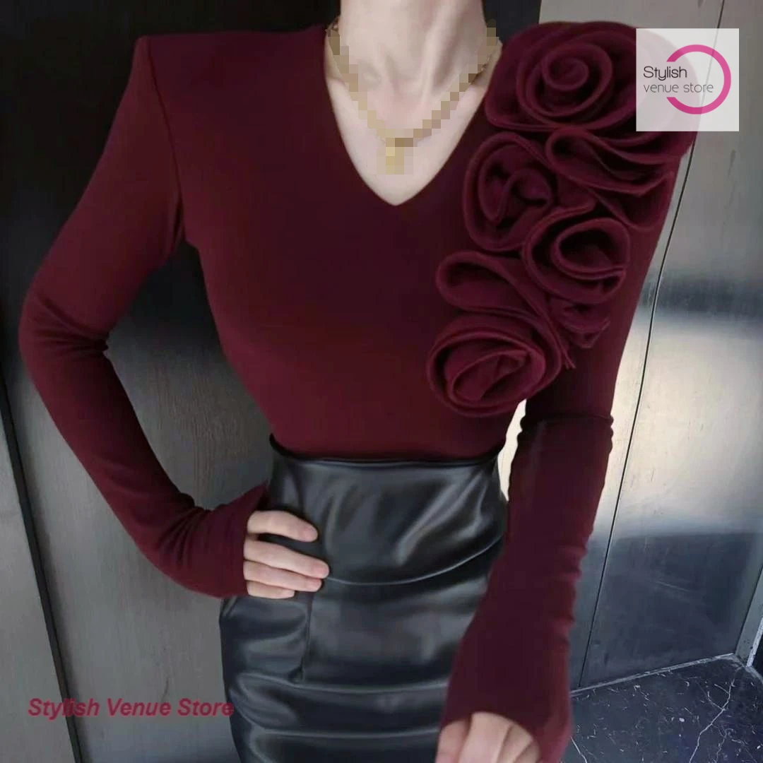 

French senior three-dimensional flower V-neck long-sleeved T-shirt women's autumn and winter new temperament fashion slim top