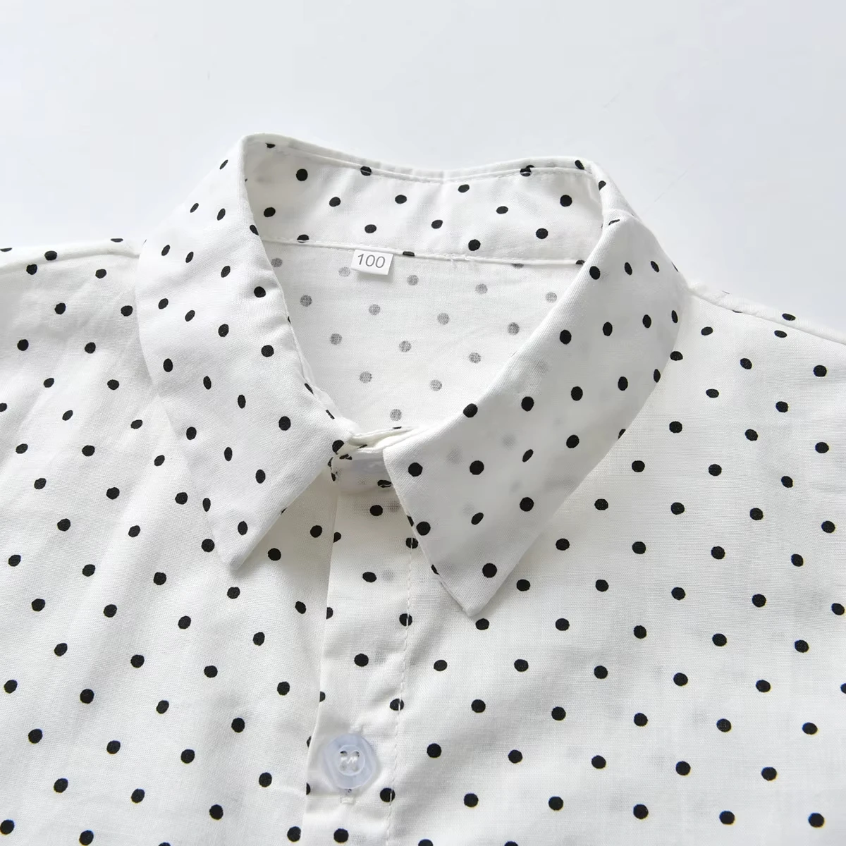 Polka-Dot-Hemd für Jungen, langärmelig, mit Knöpfen, lässiges Oberteil für den Alltag, Baby- und Kinderkleidung, 1–7 Jahre, Kinderkleidung für Frühling und Herbst. – Detail 4
