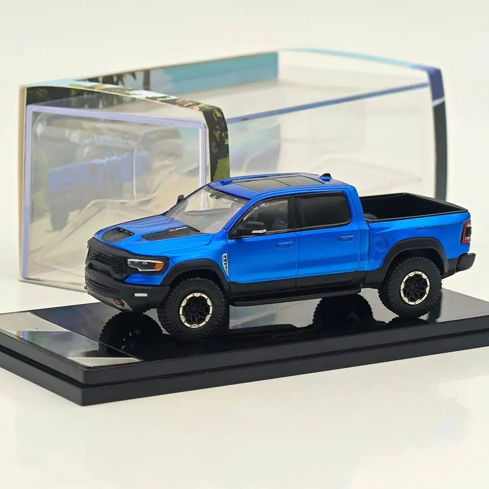 

Коллекционная модель автомобиля Shadow Pro 1:64 для пикапа Dg 1500 TRX, синий, леворульный (KS-067-662)