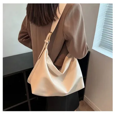 Crossbody bag large capacity bag female 2023 new high-end sense niche wide shoulder commuter bag soft tote bag handbags