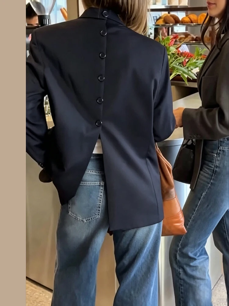 Klassischer, einreihiger Anzugmantel mit festem Rücken, schicker Reverskragen, V-Ausschnitt, übergroße, lockere Jacke, Herbst-Oberbekleidung für den Büroweg. – Detail 6