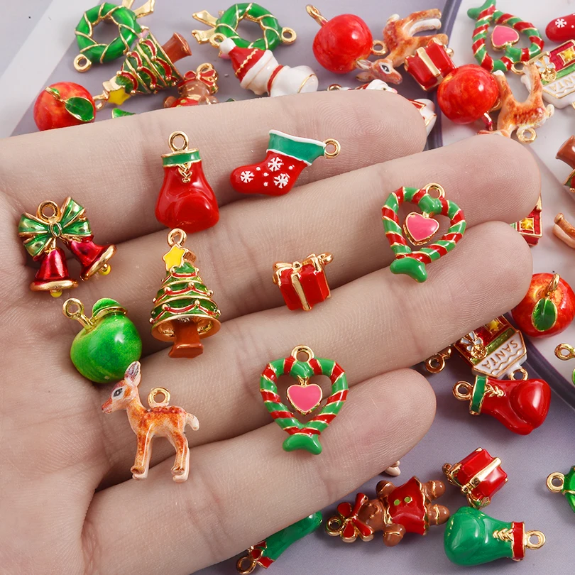5pcs/Lot High-Quality Christmas Charming Pendants Santa Claus/Reindeer/Apple/Snowflake Pendants For Christmas Jewelry Diy Making