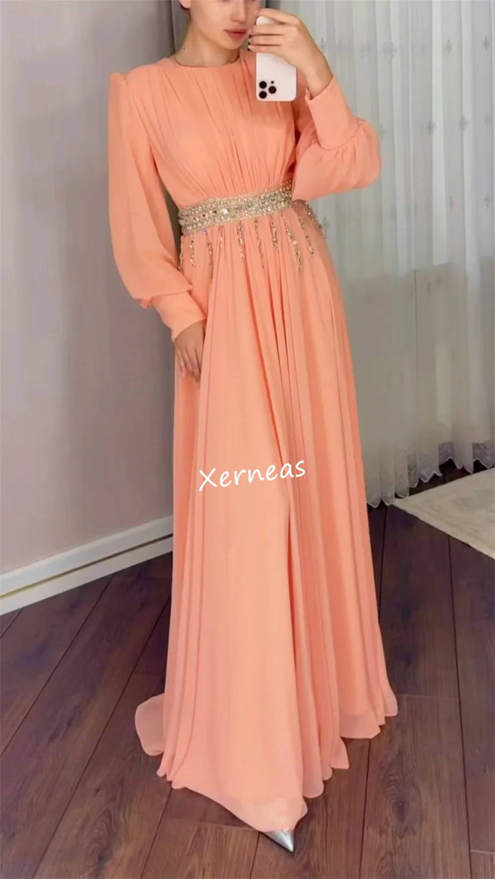 Maßgeschneiderte Jersey-Falten-Strass-O-Ausschnitt-lange Kleider, maßgeschneiderte Anlässe, Abend, elegante Party, Hochzeit, einfache Größen erhältlich