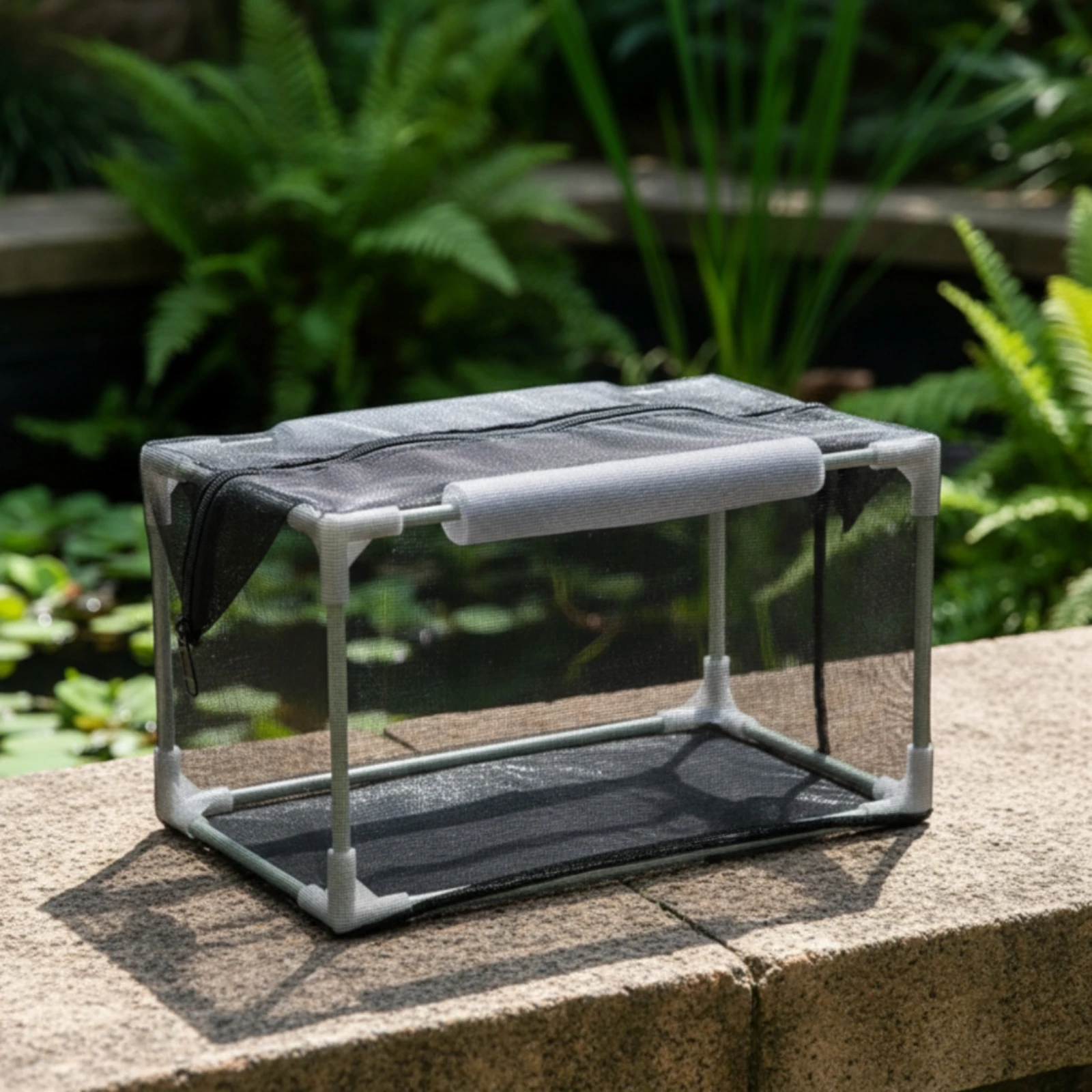 Fish Isolation Box with Zipper - Box Fish In Aquarium recension och pris