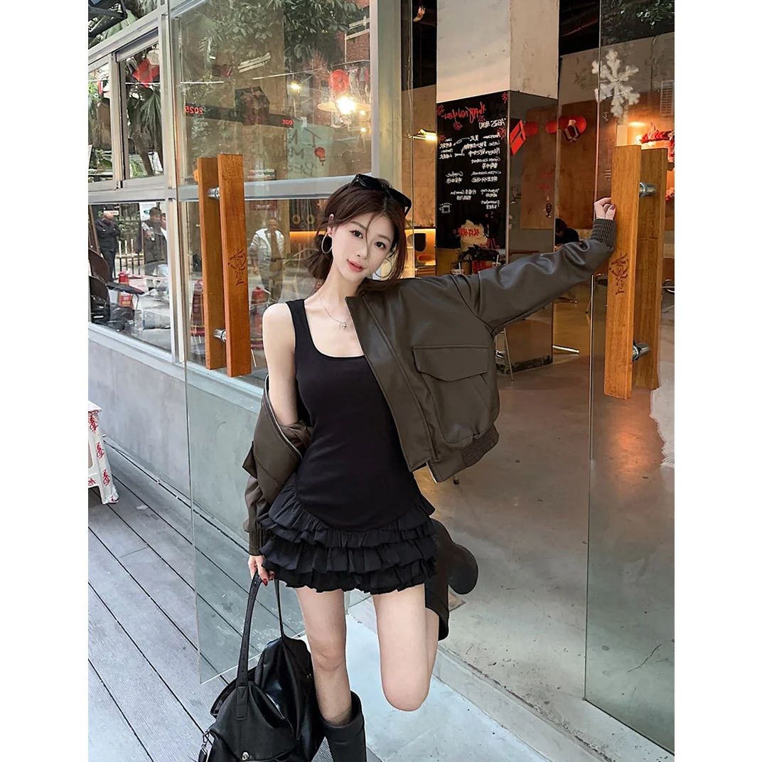 Vestido F Branco Estilo Coreano de Verão Novo, Curto, com Saia em Camadas, Cintura Marcada e Alça, em Malha de Poliéster