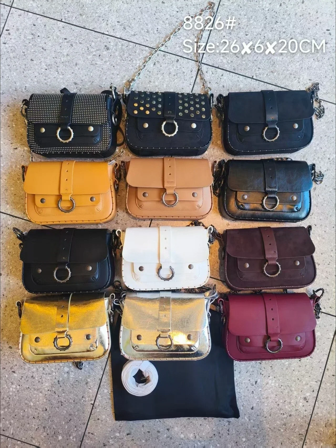 borsa-quadrata-piccola-con-catena-di-rivetti-alla-moda-borsa-a-tracolla-da-donna-con-tracolla-nuova-borsa-trendy-in-stile-street-style-con-rivetti