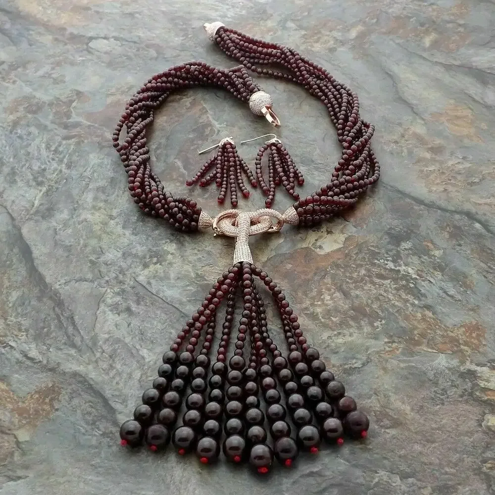 

23" 8Strands Garnet Necklace Earrings Set