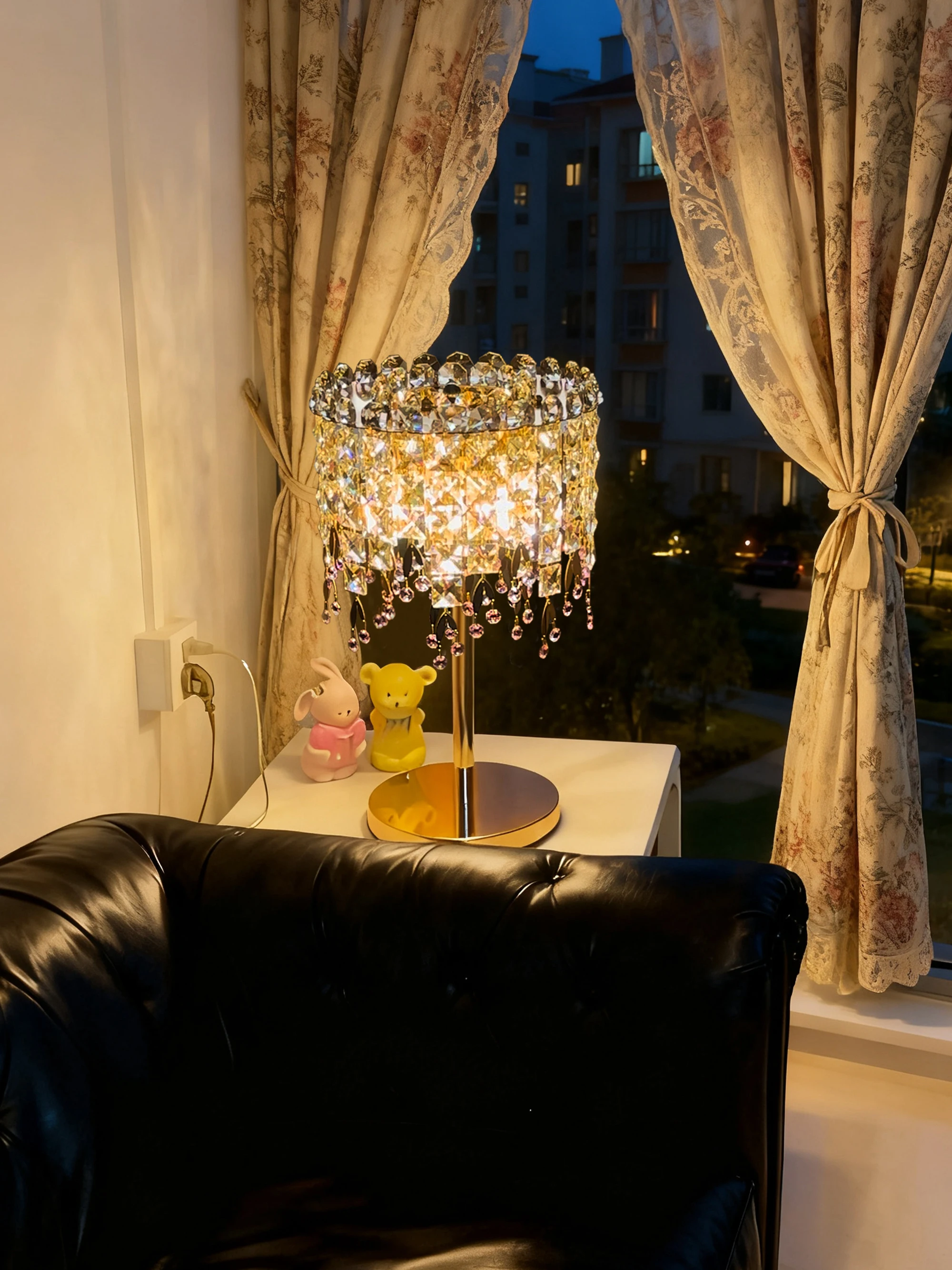 European crystal desk lamp bedroom bedside table lamp American retro light luxury living room modern creative atmosphere lamp