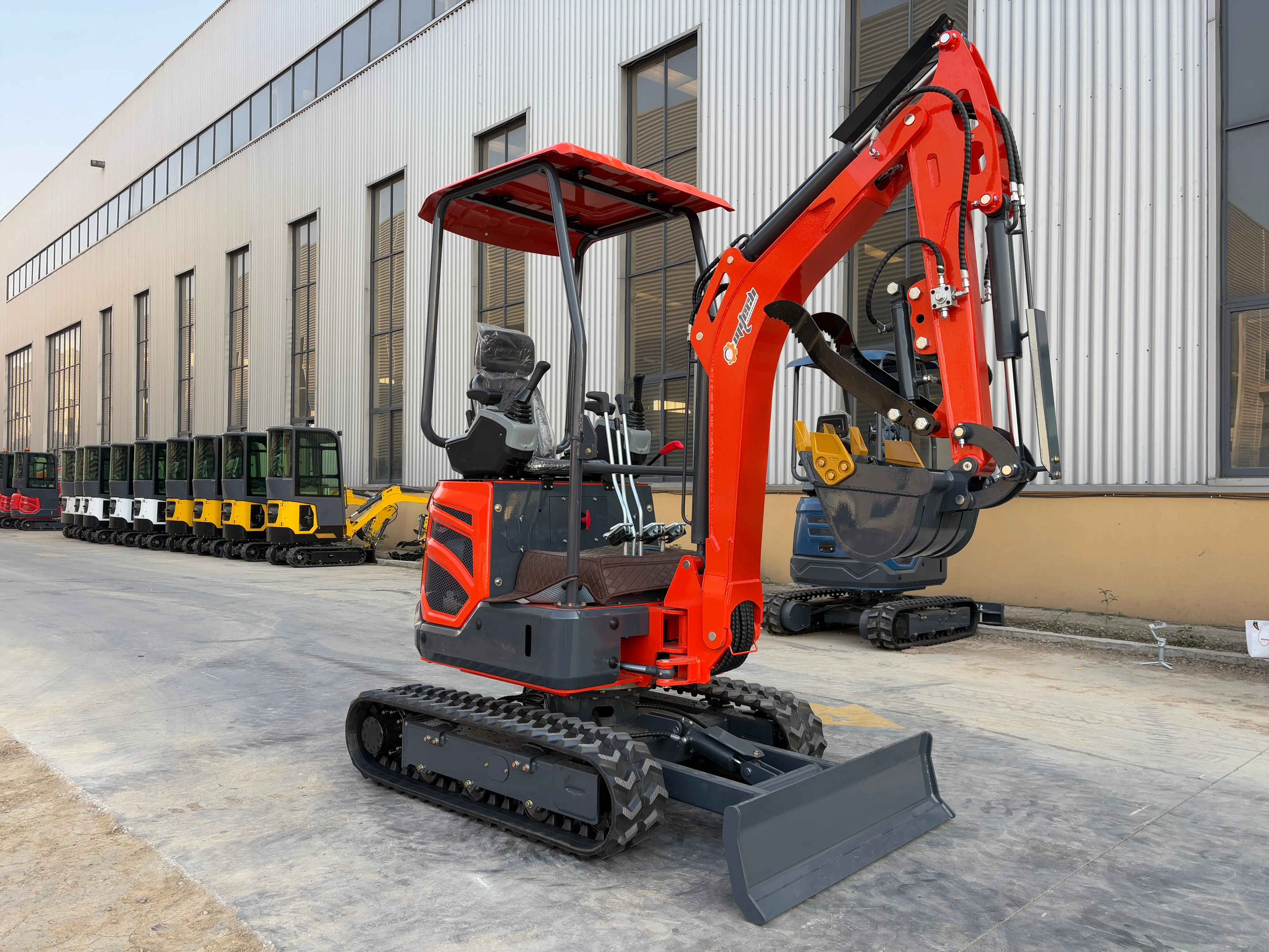 

Для фермерского дорожного строительства, индивидуальный мини-экскаватор OMI T18, двигатель Kubota EPA со скрытым дорожным двигателем