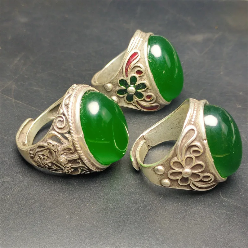 

Кольцо Мяо Ян с инкрустацией нефритом из тибетского серебра и зеленого агата