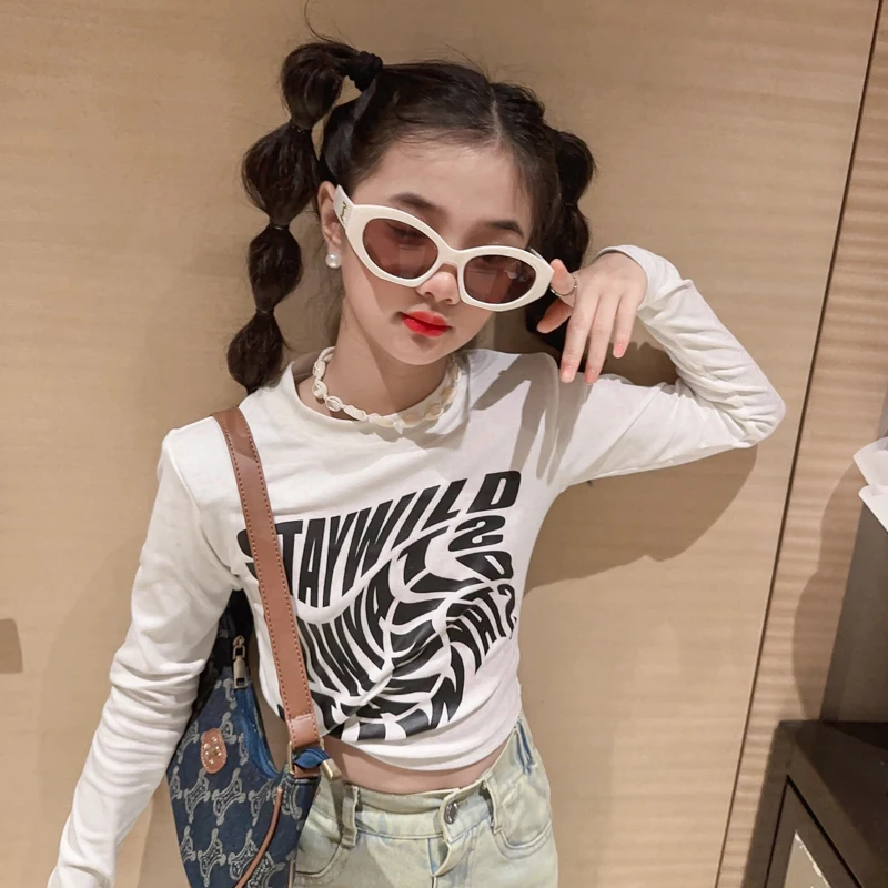 Spring and Autumn Teen Girls Clothing Sets Children Fashion Casual Letter Tops + Ripped Jeans Pants 2Pcs Outfits Kids Tracksuit