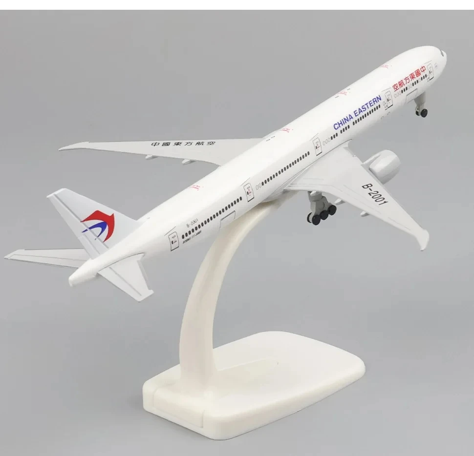 20 centimetri In Lega di Metallo Aria China Eastern Airlines 777 B777 Airways Diecast Modello di Aereo Aereo Giocattoli Aerei con Ruote Carrello di Atterraggio
