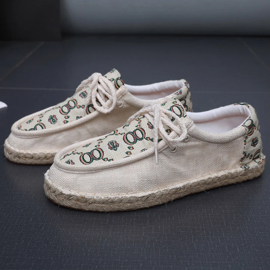 Summer Men's Canvas Shoes Breathable Flat Bottomed Lightweight Fisherman's Shoes Bohemian Boat Shoes Embroidered Slip-on Loafers