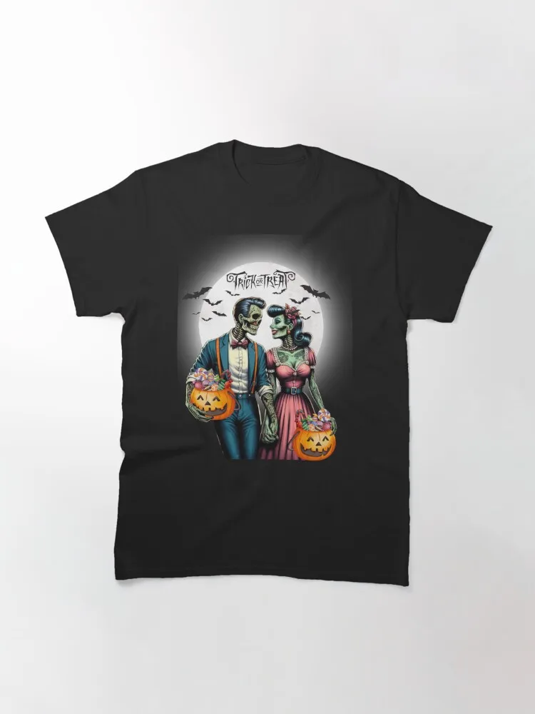 Fun Halloween Design Zombie Trick or Treat  Classic T-Shirt