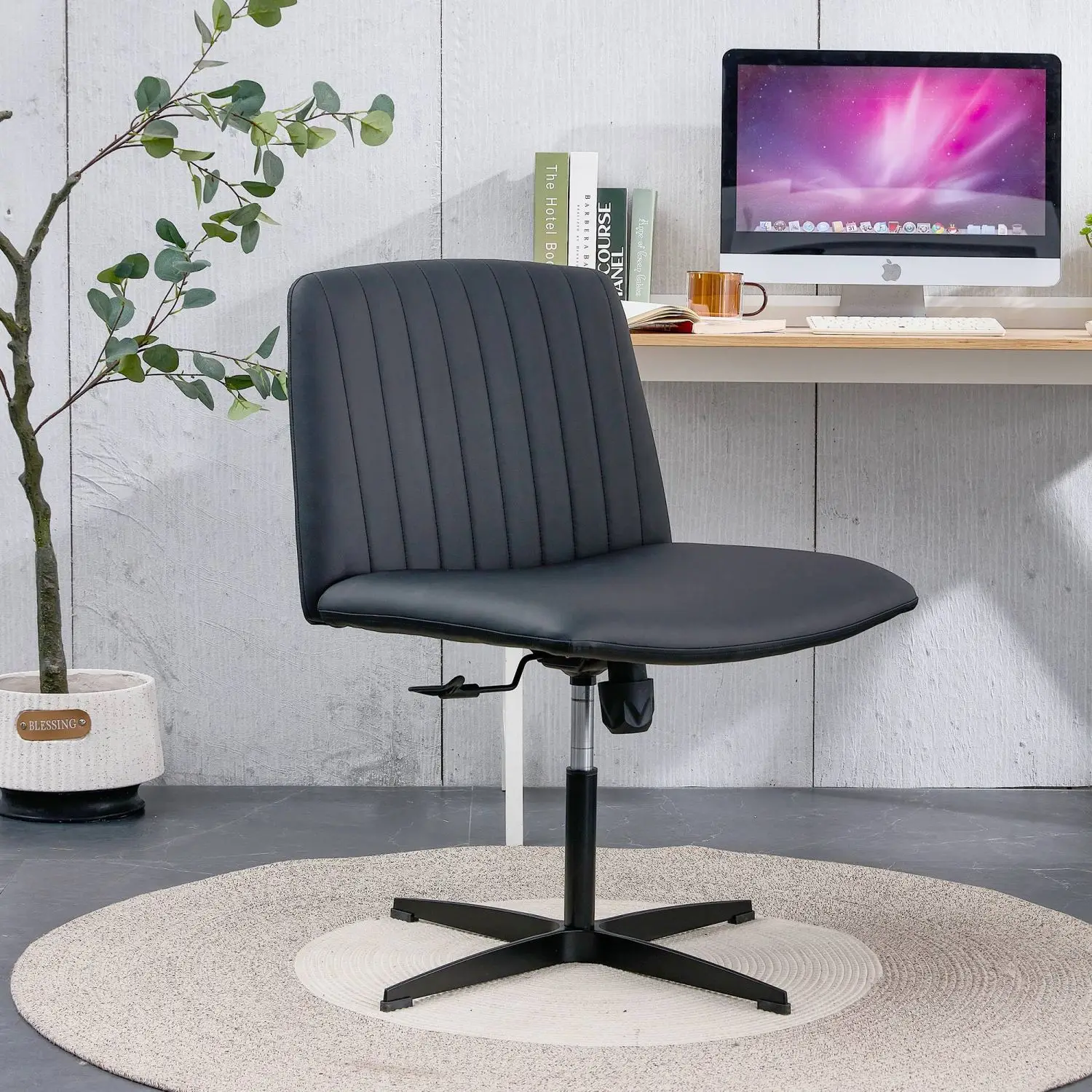 

Black High Grade Pu Material. Home Computer Chair Office Chair Adjustable 360 ° Swivel Cushion Chair With Black Foot Swivel Cha