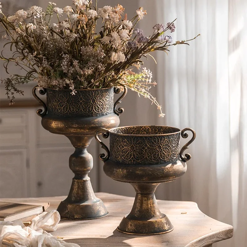 Foreign trade home accessories antique and old wrought iron flower pots, garden decoration flower utensils, binaural dried flowe