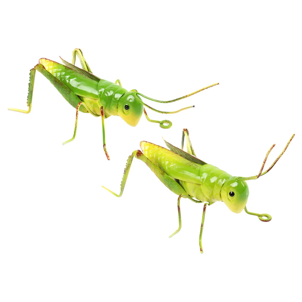 

2 PCS Simulation Grasshopper Ornaments Sculpture Iron Crafts Miniature Animals