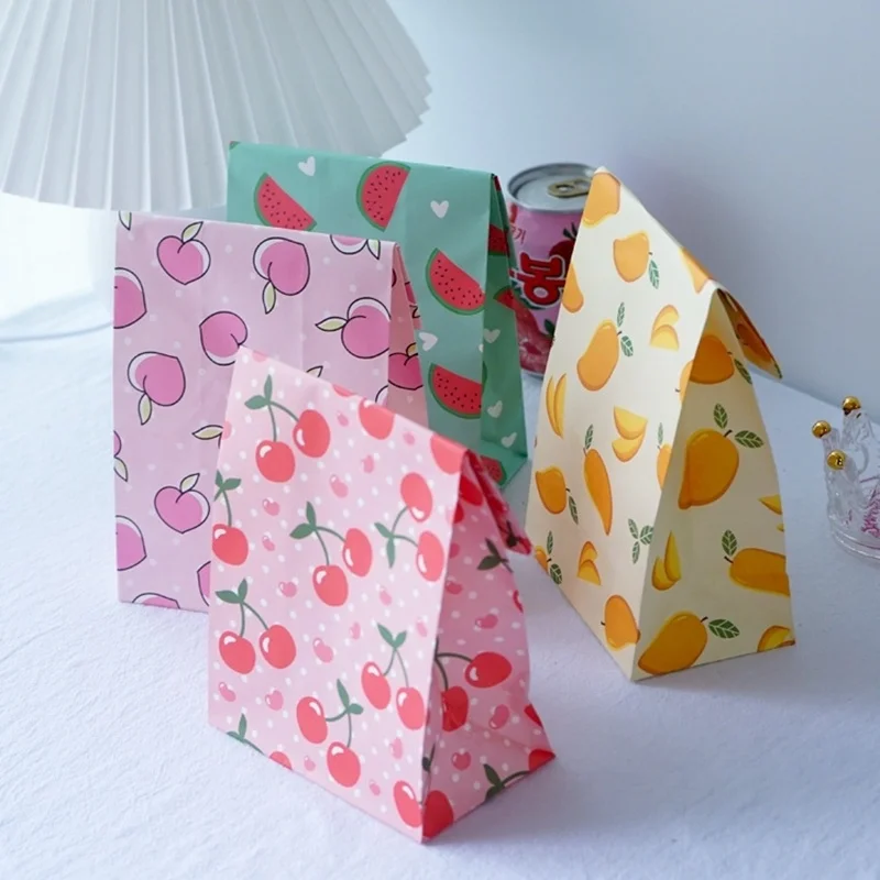 10PCS Fruits Candy Gift Bags Colorful Pineapple Strawberry Packaging Paper Bag for Birthday Summer Party Kids Gifts Candy Supply