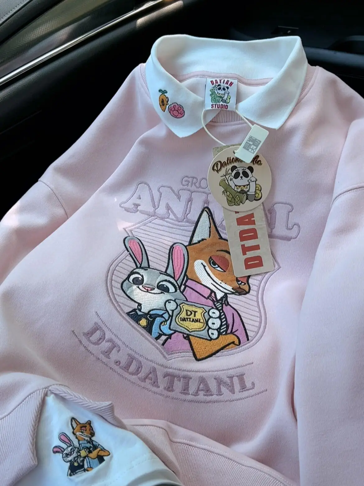 

Sweet Cartoon Embroidery Ne Sweatirt Women's Loose Overhead College Sle Color Blo Fake Two-Piece Top