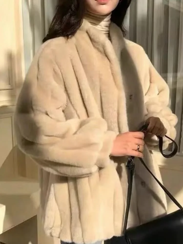 Autunno Inverno Nuovo Sle Cappotto di pelliccia di media lunghezza da donna Velluto di visone finto Coreano Loose Fit Colletto alla coreana Tee Button ket Dettaglio