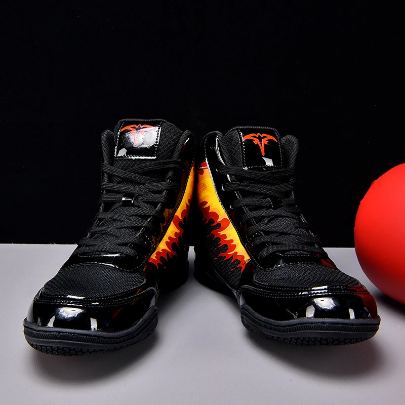 New Hot Sale Professional Wrestling Boxing Shoes Breathable Equipment Fighting Boxing Boots Neutral Sneakers Wrestling Shoes