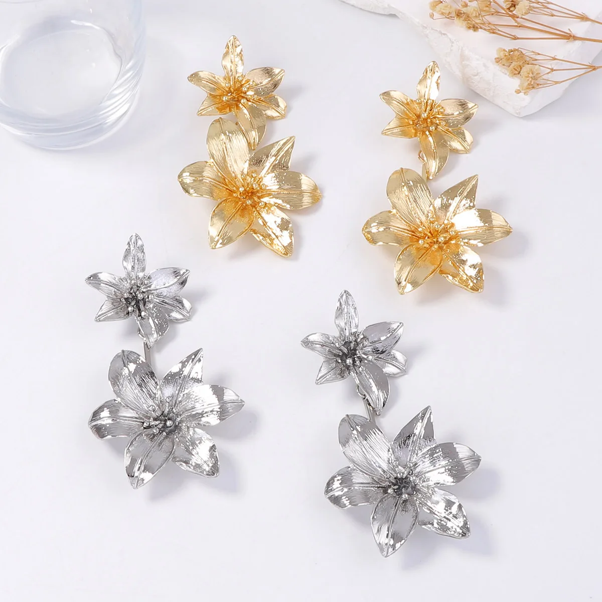 

ZAA Boho Alloy Flower Hanging Earrings Atmospheric Personalized Trend Luxury Elegant Women Jewelry Banquet Accessories Gifts