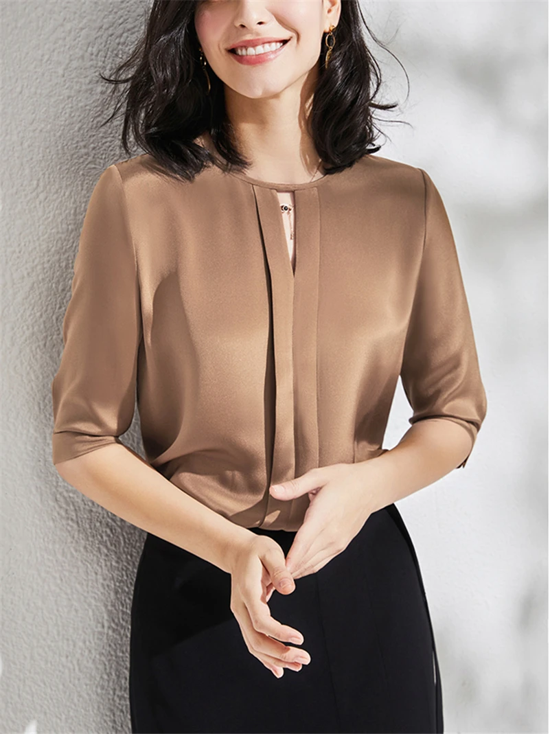 بلوزة صيفية وخريفية مفرغة برقبة دائرية نصف كم 2026 قمصان جديدة من الساتان blusa manga larga mujer