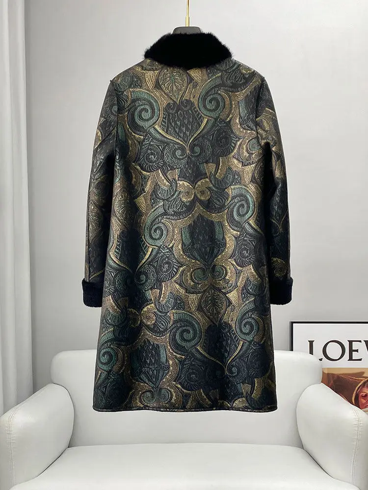 Abrigo de piel de oveja de invierno para madre, abrigo de piel de longitud media de alta gama para mujeres de mediana edad y mayores, cuello de visón y piel