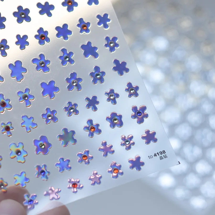1 Stück 5D Laser Silber Blume Nail Art Aufkleber mit Strass Unregelmäßige Blumen Selbstklebende Nail Art Dekoration Maniküre Aufkleber