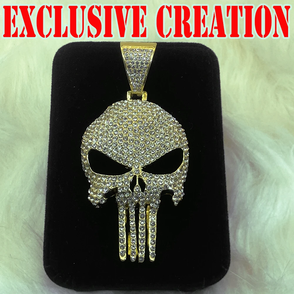 Hip hop trend Cuban necklace paired with domineering skull pendant, luxurious full diamond, 18K gold plating, street culture