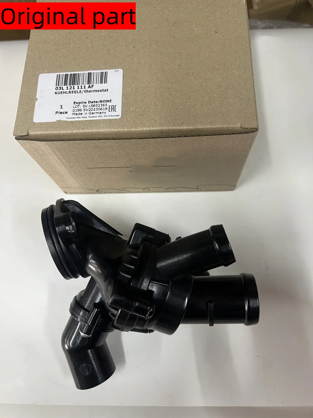 

Made In Germany Engine Coolant Thermostat 87℃ With Housing Set 03L121111AF 03L121111F For Volkswagen TRANSPORTER T5 GENUINE NEW