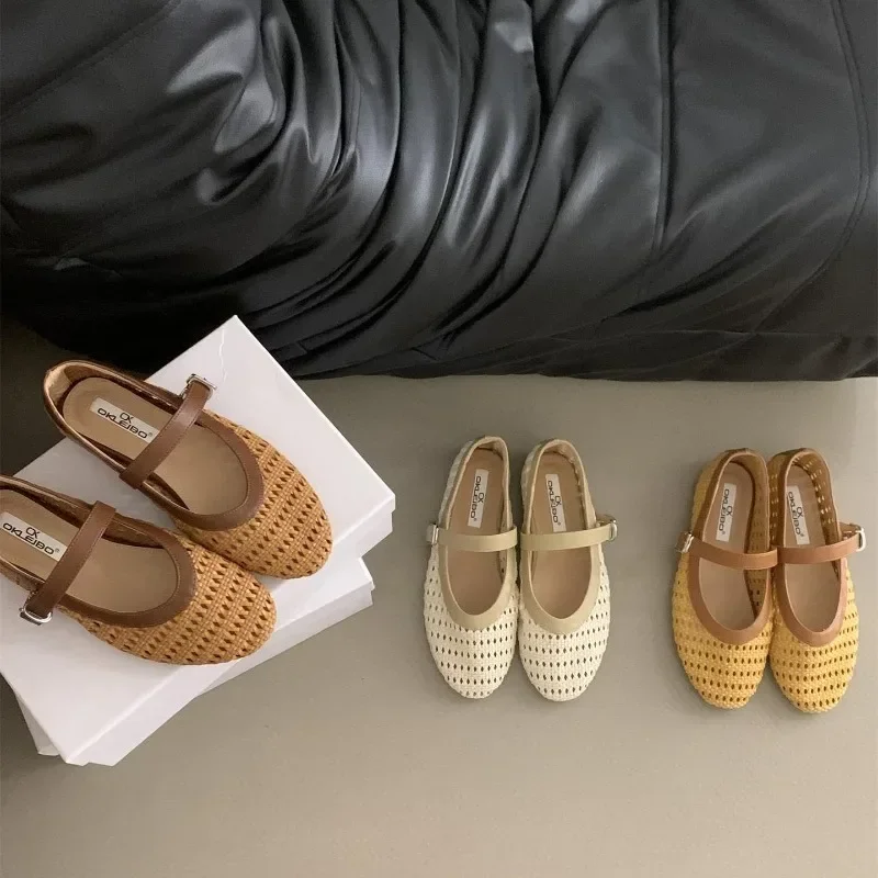 Sandalias Retro Mary Jane para mujer, zapatos planos de cabeza redonda, zapatos de arrastre, primavera y verano, 2024